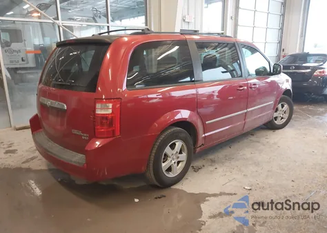 2010 Dodge Grand Caravan Sxt z USA, uszkodzony, nr VIN 2D4RN5D17AR237622